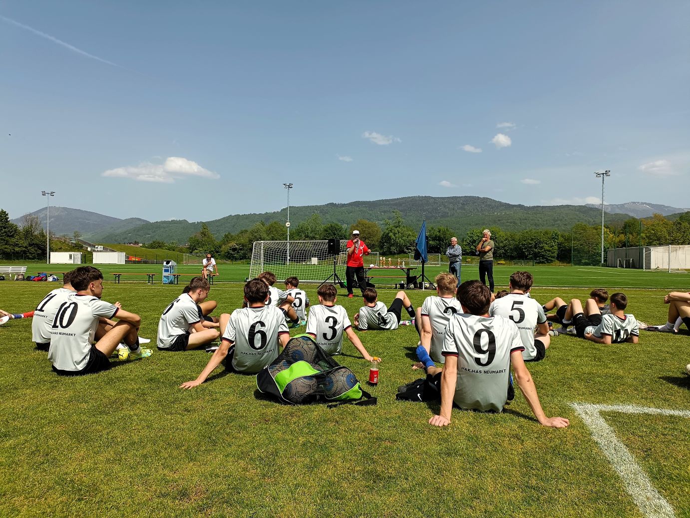 Fußball-Landesmeisterschaften 30.April 2024 --Bild-Nr. 2