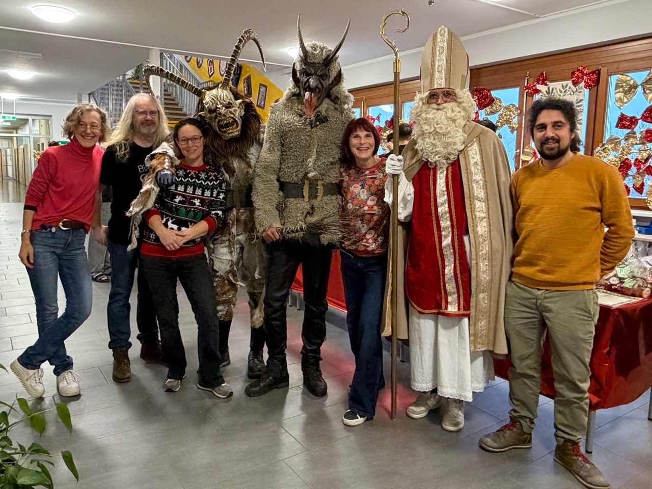 KUFÖ Weihnachtsbuffet für Haus Franziskus der Caritas und Salzburger Armutskonferenz--Bild-Nr. 11