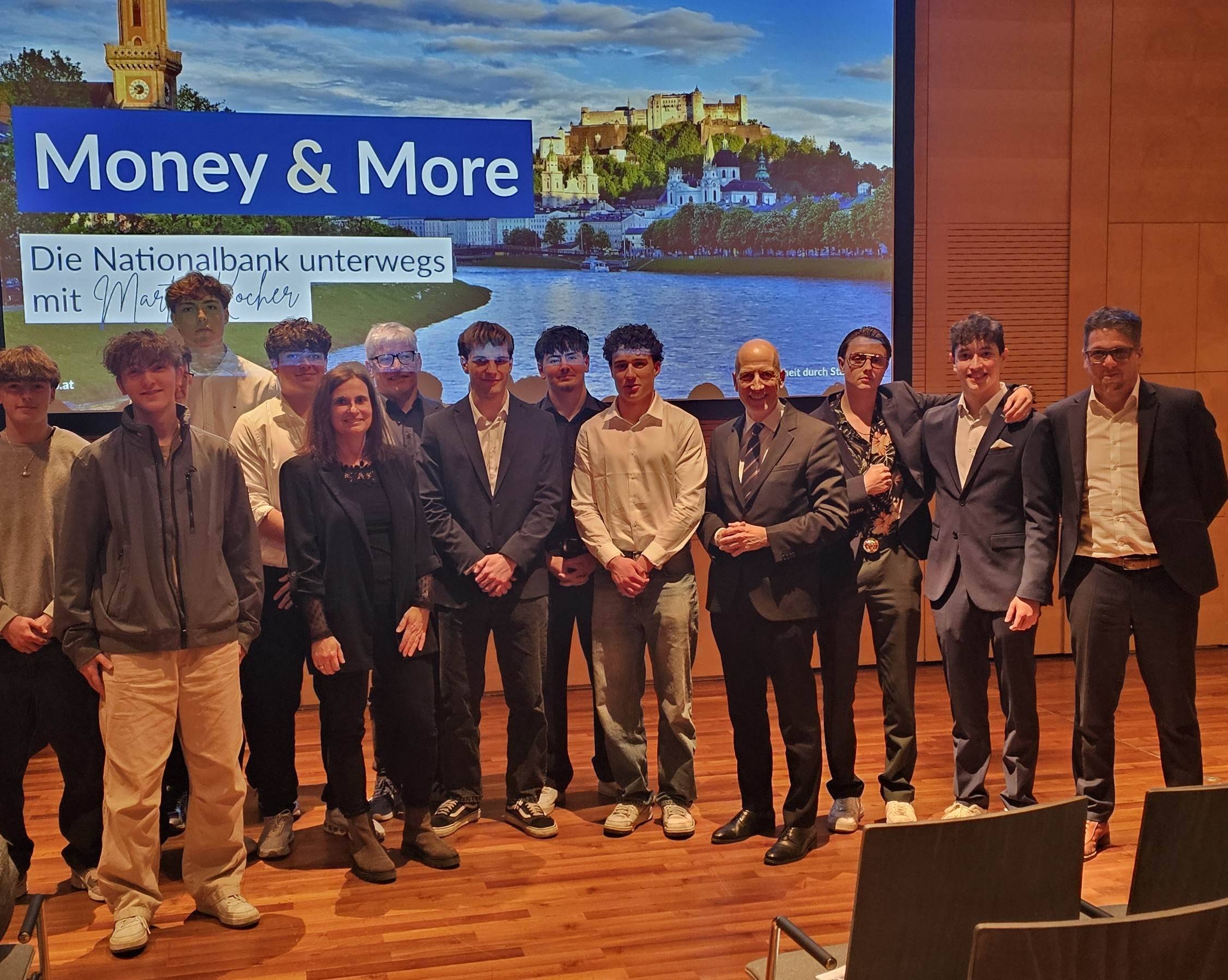 Money und More--Bild-Nr. 1